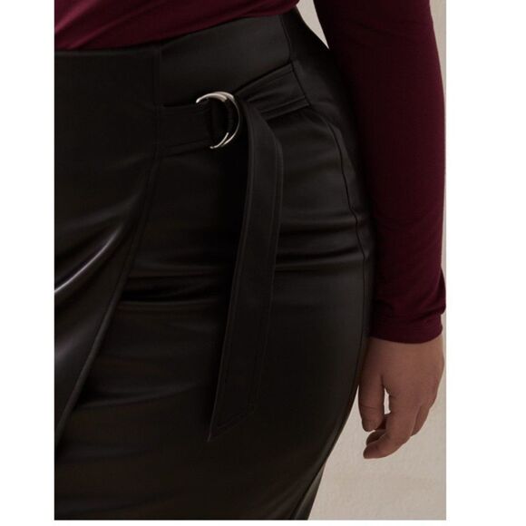 Addition Elle 𝅺Faux Leather Asymmetric Skirt Size 12 - Picture 4 of 13